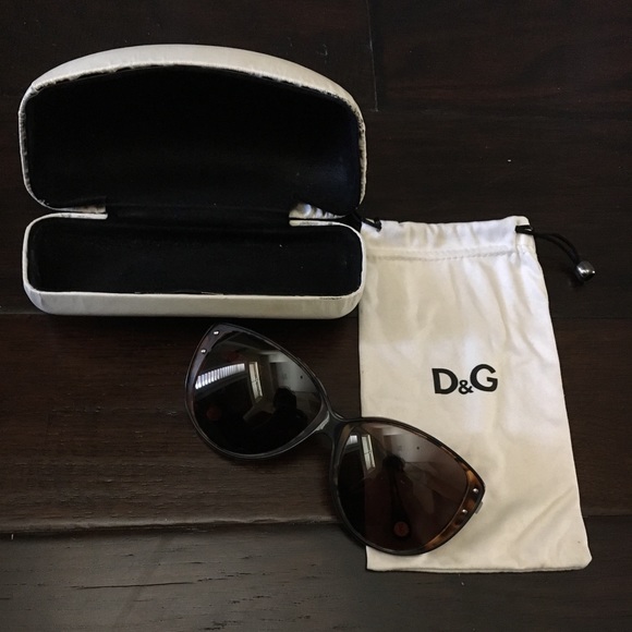 Dolce and Gabbana sunglasses - Picture 2 of 5